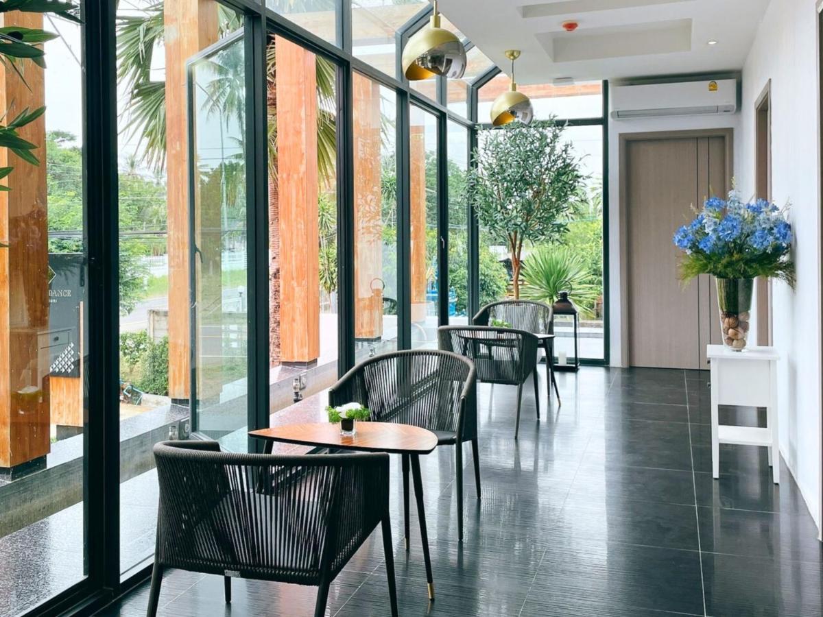 Sand Dance Hotel Prachuap Khiri Khan Zewnętrze zdjęcie